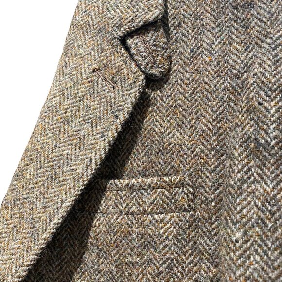 Vintage Brown Herringbone Harris Tweed Jacket - Picture 9 of 12